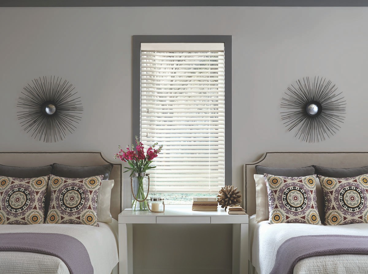 Hunter Douglas Parkland® Wood Blinds for Traditional, Cost-Effective Window Covers near Mount Pleasant, South Carolina (SC).