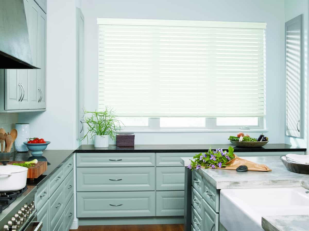 EverWood® Alternative Wood Blinds near Mount Pleasant, South Carolina (SC) Hunter Douglas custom window treatments.